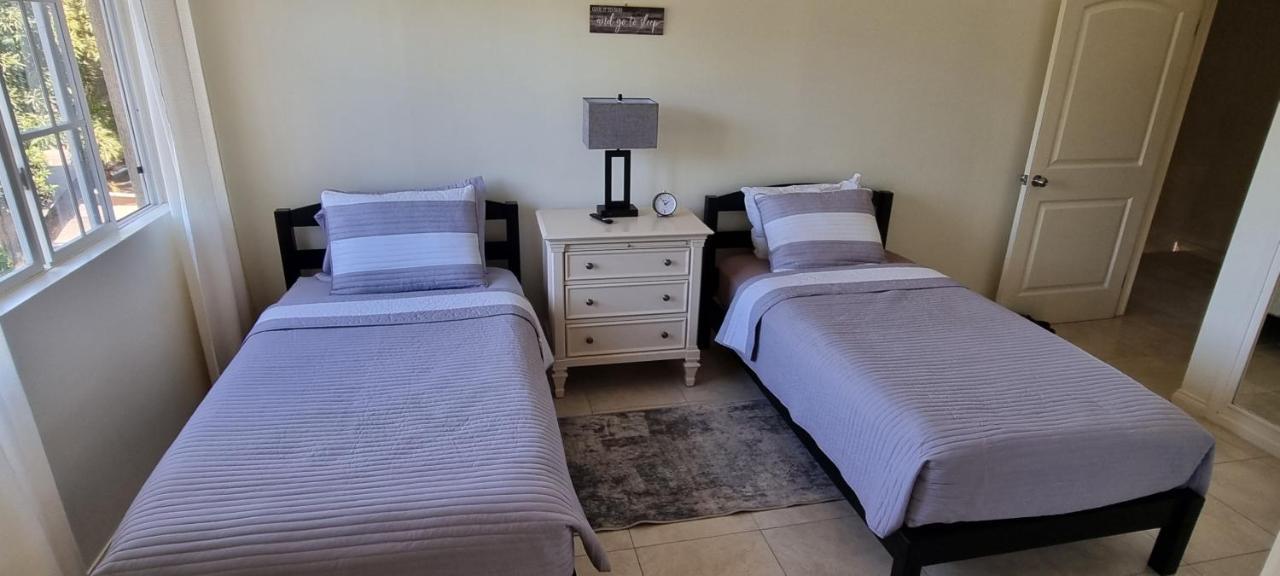 Komfort Getaway Villa At Countrymist Ocho Rios Kültér fotó